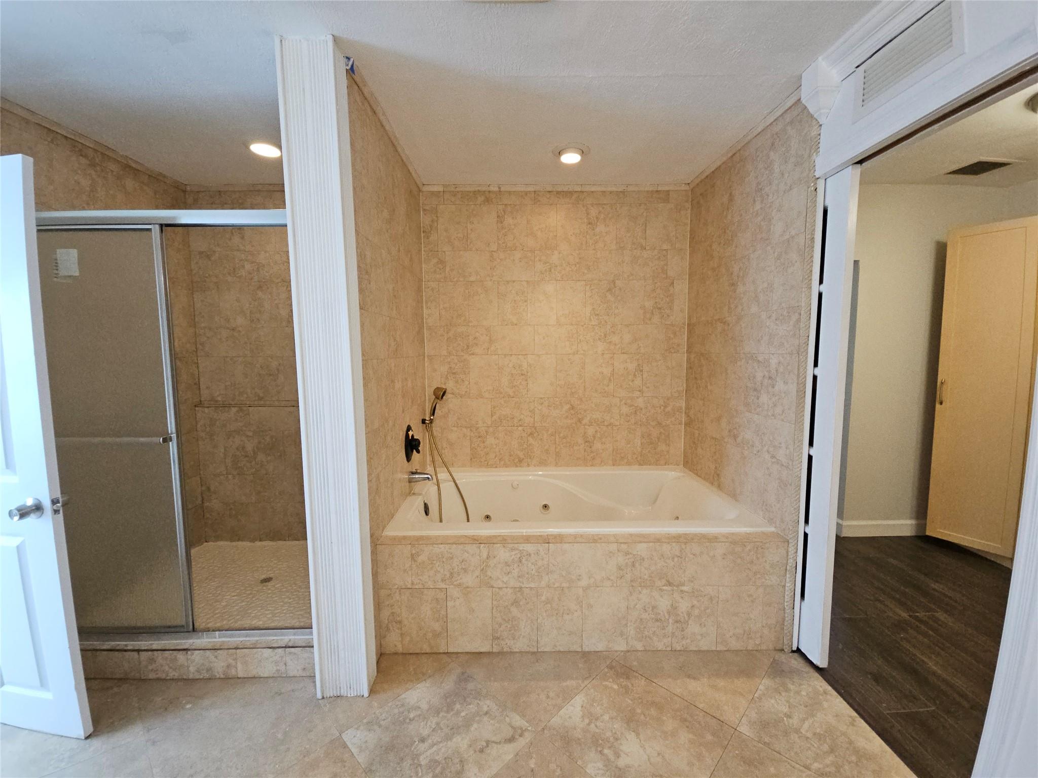 Miramar Sec 2 36-16 B - Residential Lease