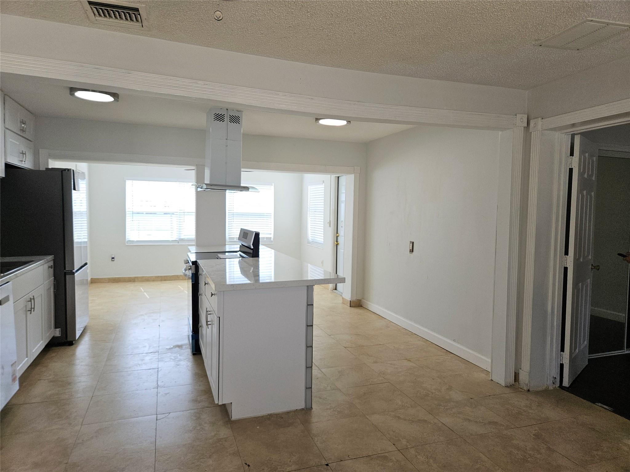 Miramar Sec 2 36-16 B - Residential Lease