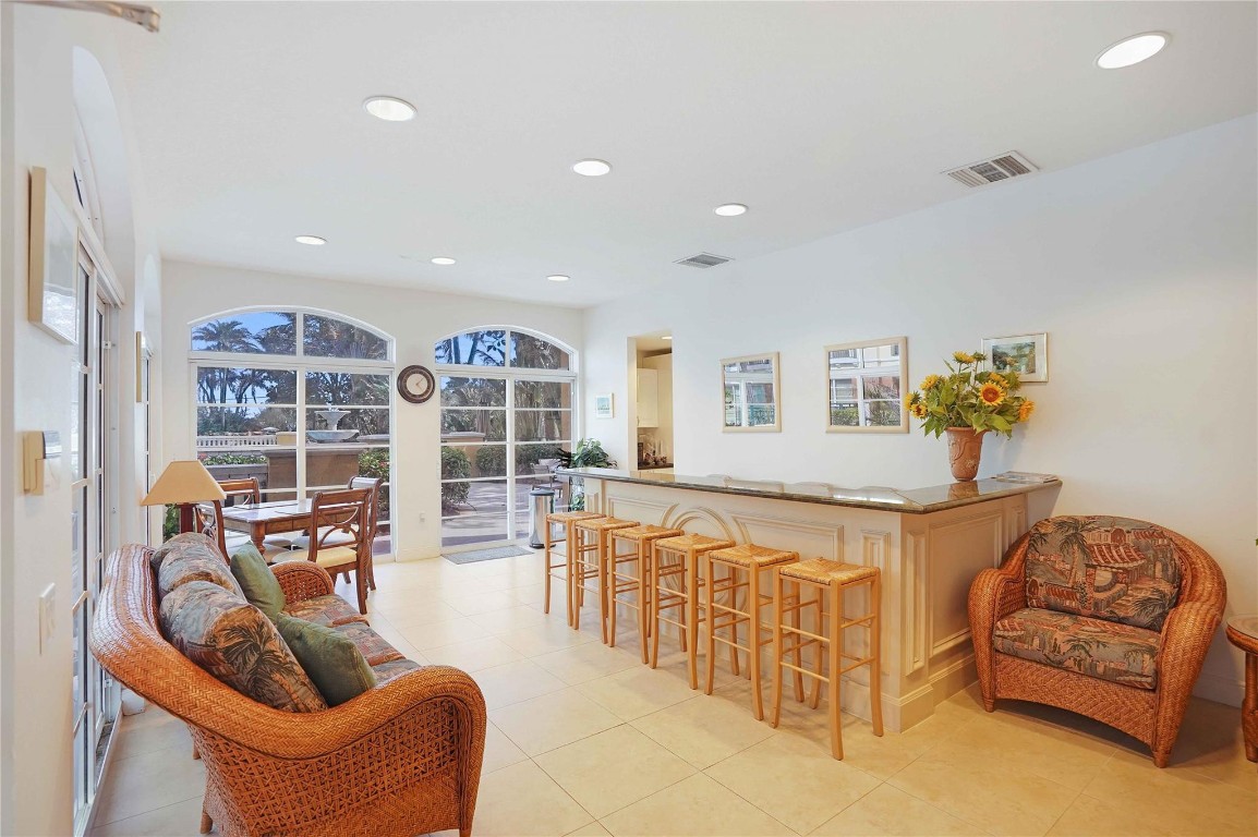 MEDITERRANEA CONDO - Residential