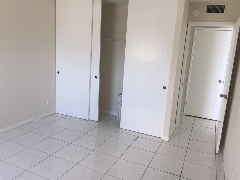 POMPANO BEACH CLUB CONDO - Residential Lease