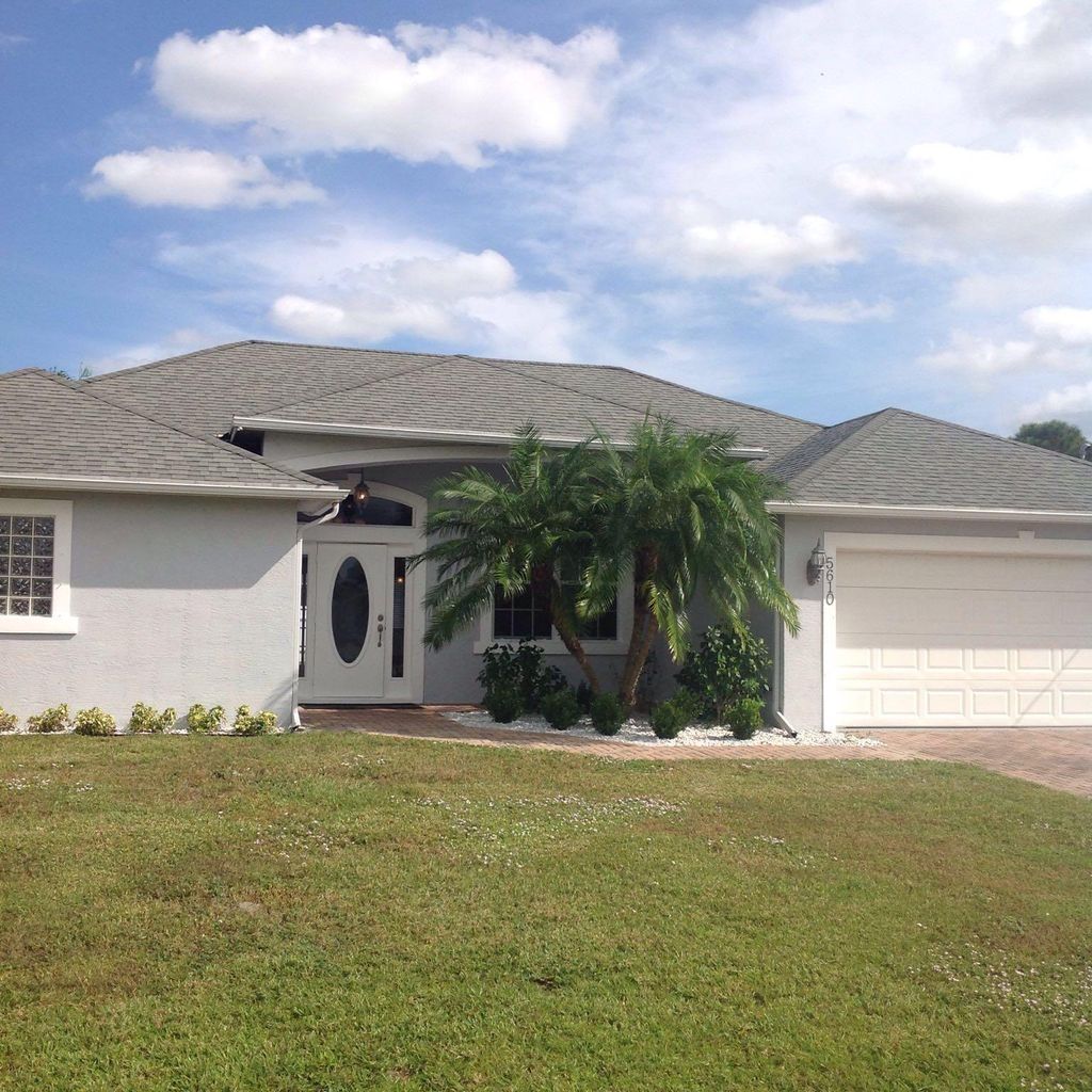 Photo of 5610 NW North Crisona Circle, Port Saint Lucie, FL 34986 (MLS # R10967388)