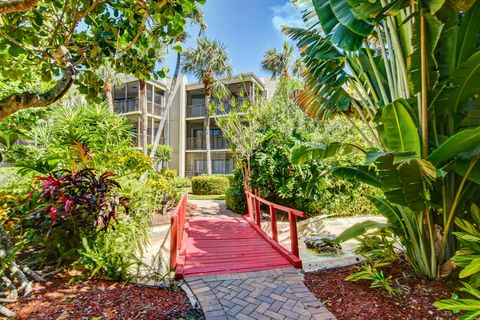 A home in South Palm Beach