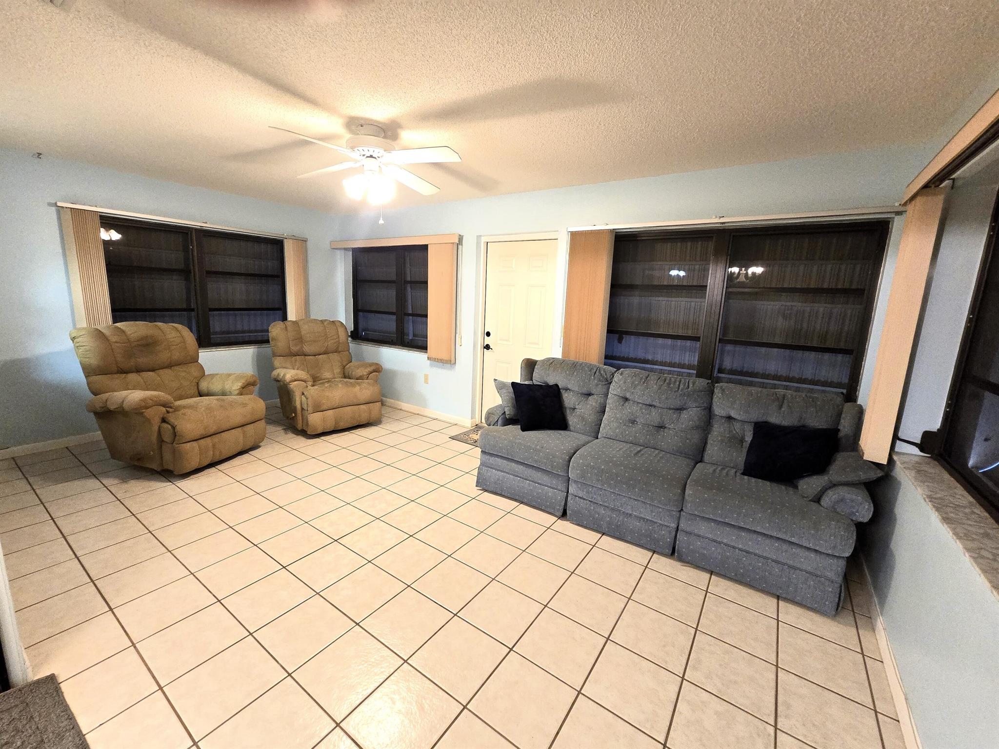 TREASURE ISLAND UNIT 8 - Residential