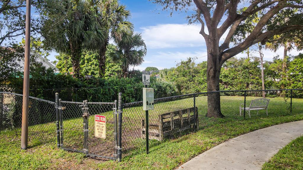 VILLA PALMA AT NORTHLAKE - Residential Lease