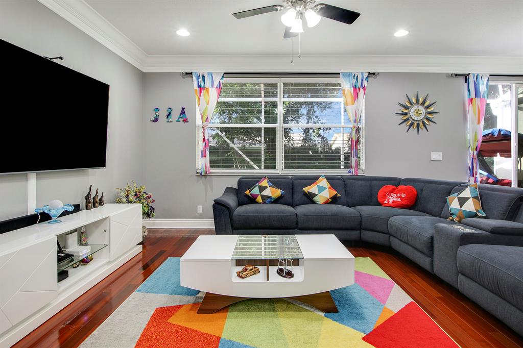 VILLA PALMA AT NORTHLAKE - Residential Lease