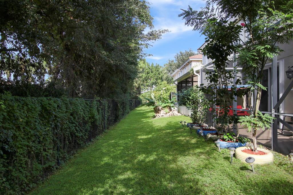 VILLA PALMA AT NORTHLAKE - Residential Lease