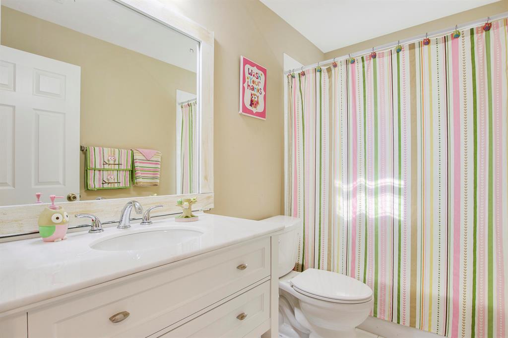 VILLA PALMA AT NORTHLAKE - Residential Lease