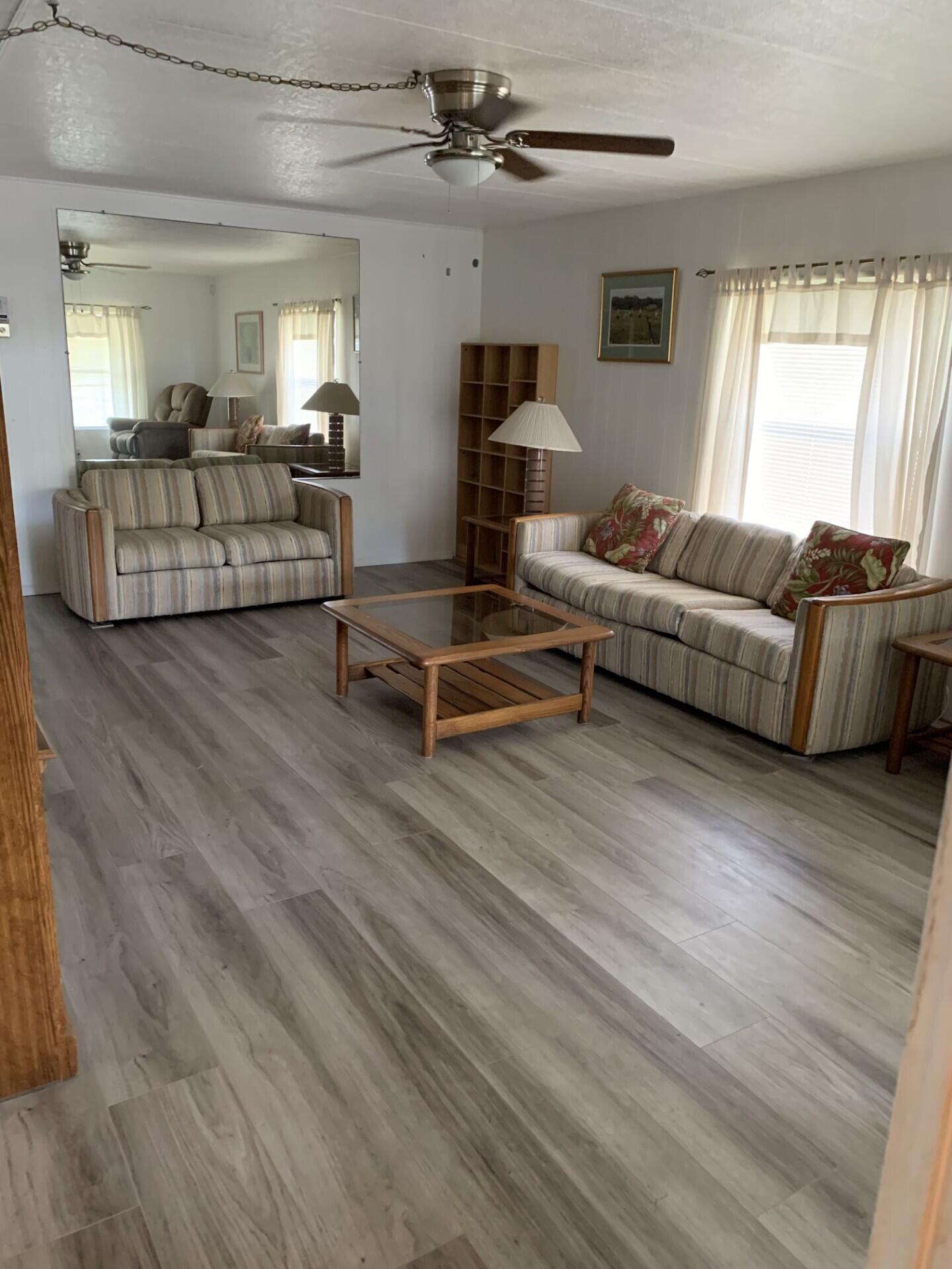 Spanish Lakes Riverf - Residential
