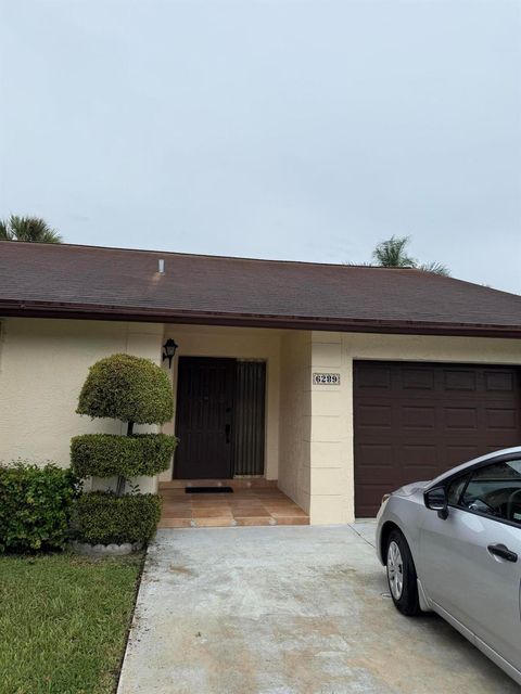 6289 Red Cedar Circle Greenacres FL 33463