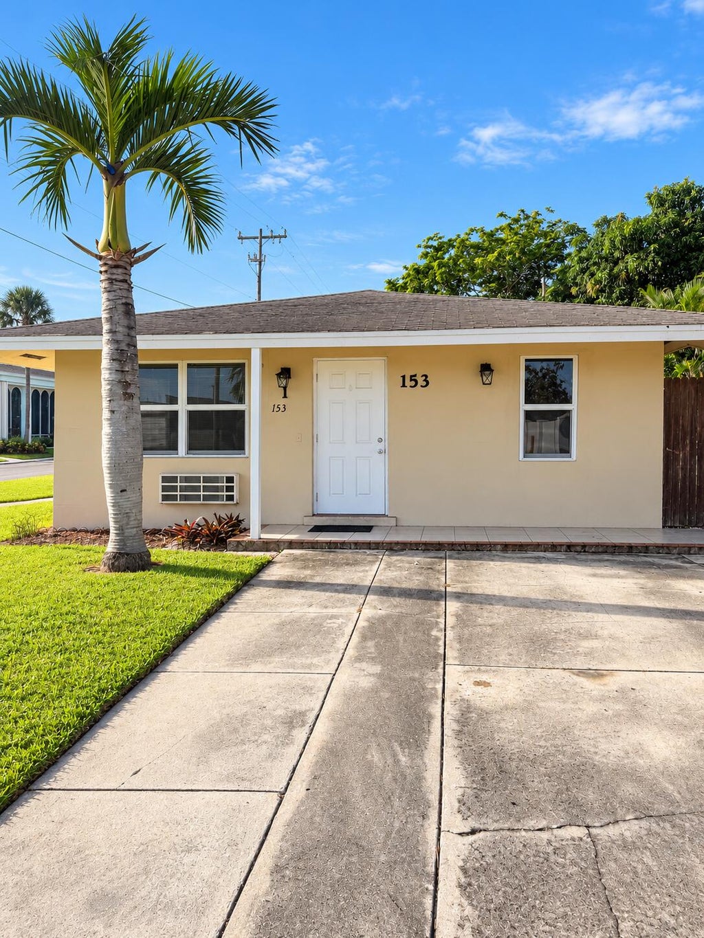 Photo of 153 N 3RD Street #1, Lantana, FL 33462 (MLS # B26081481)
