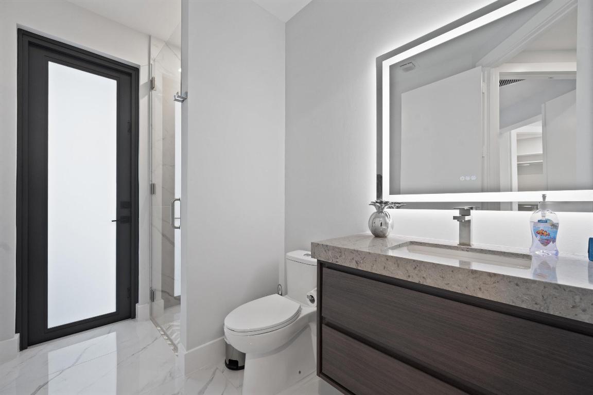 LAKEFIELD OF THE LANDINGS AT WELLINGTON 3A - Residential Lease