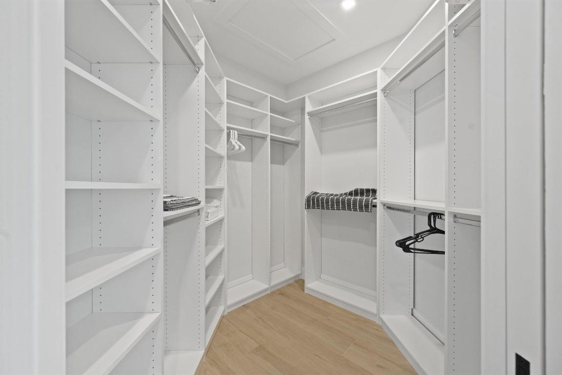 LAKEFIELD OF THE LANDINGS AT WELLINGTON 3A - Residential Lease