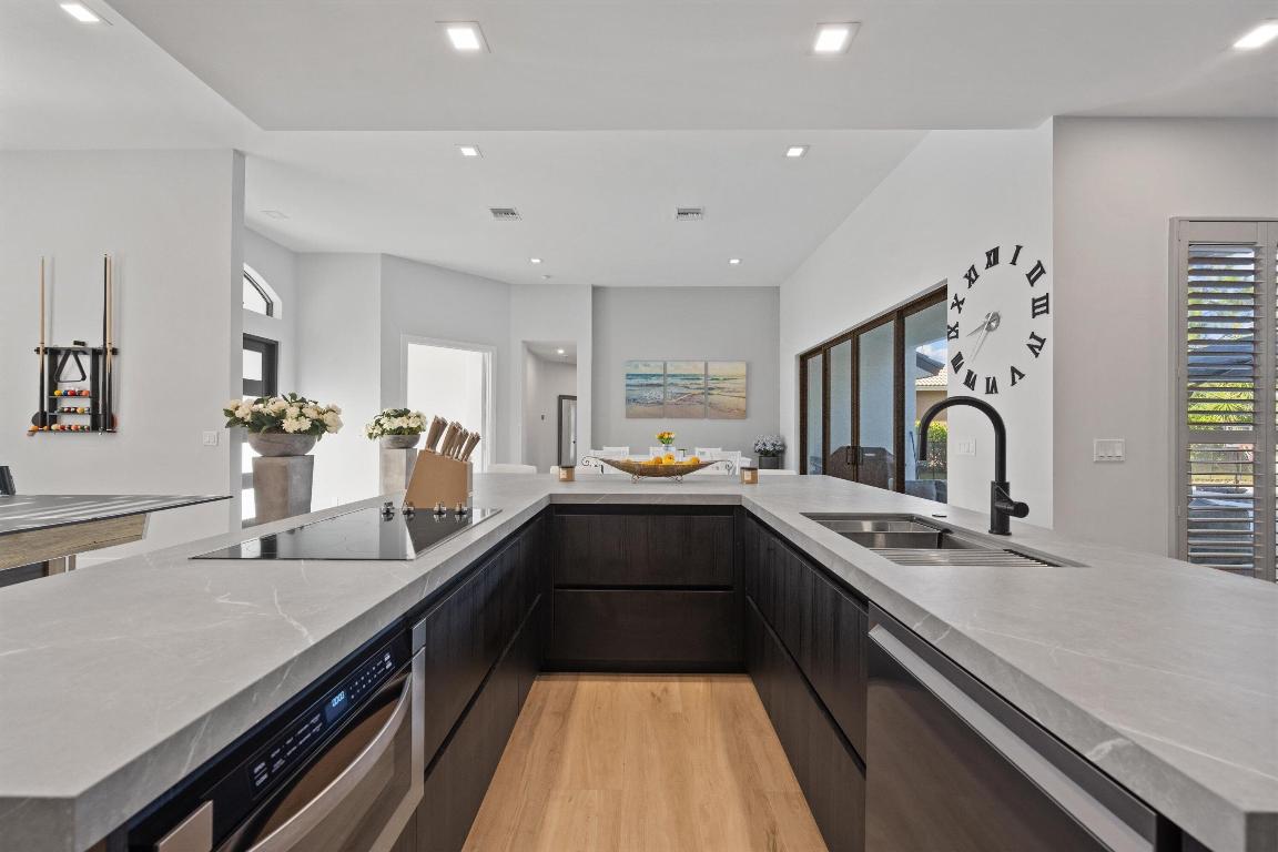 LAKEFIELD OF THE LANDINGS AT WELLINGTON 3A - Residential Lease