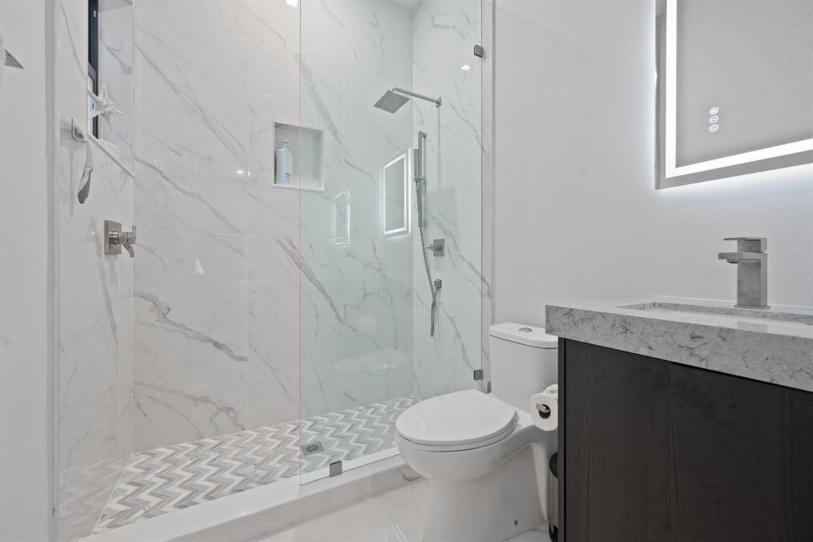 LAKEFIELD OF THE LANDINGS AT WELLINGTON 3A - Residential Lease