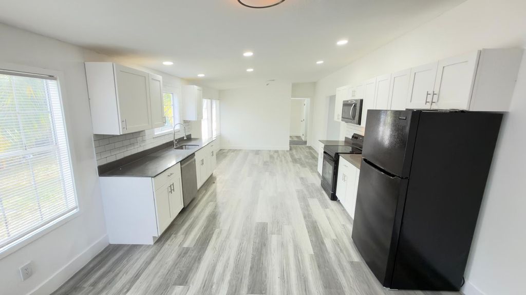 Photo of 11644 Venetian Avenue, Boca Raton, FL 33428 (MLS # F10536637)