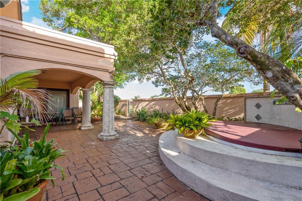Villa Deste Condo - Residential