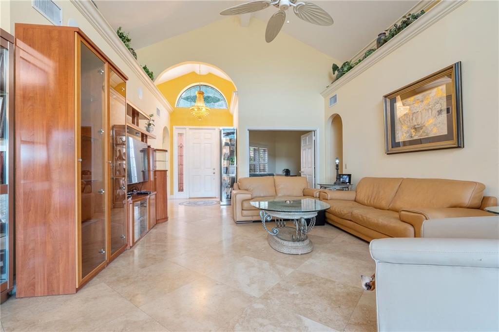 Villa Deste Condo - Residential