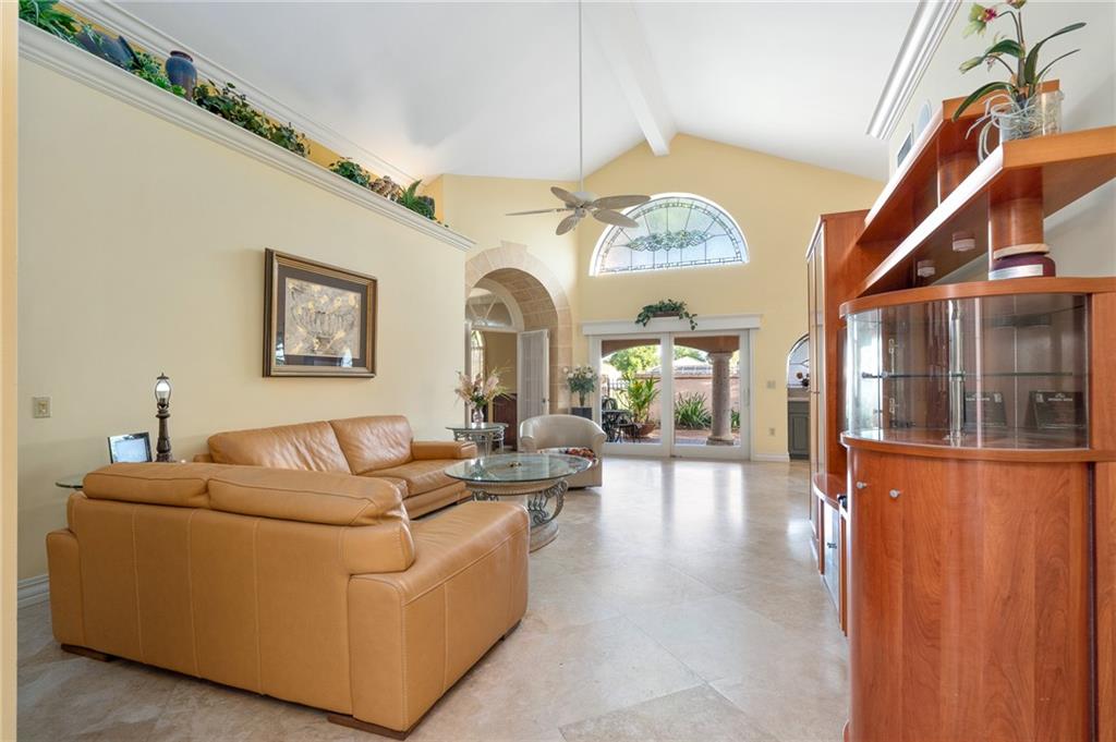 Villa Deste Condo - Residential
