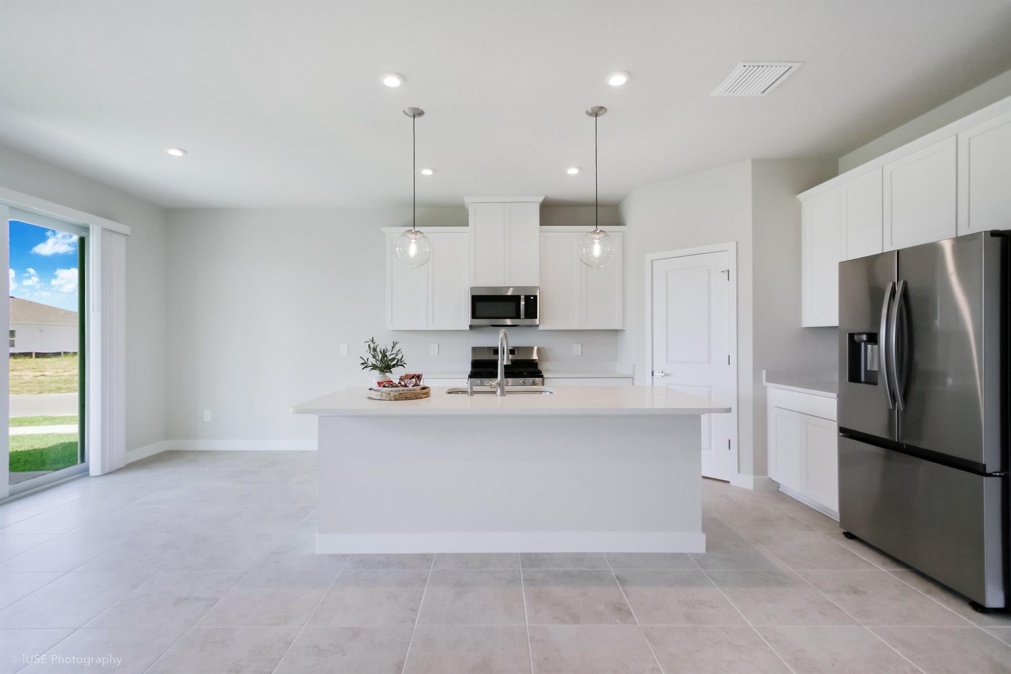 SPIRIT OF SEBASTIAN - Residential Lease