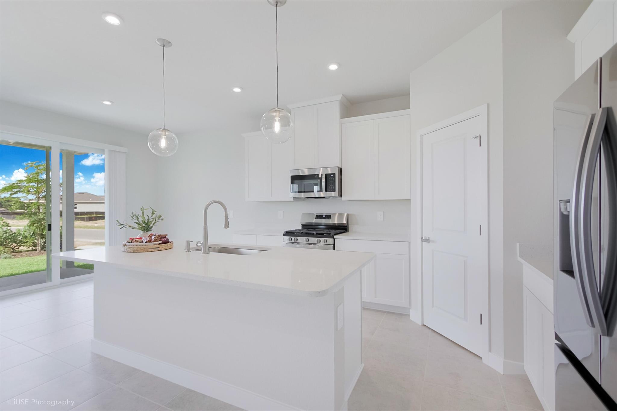 SPIRIT OF SEBASTIAN - Residential Lease