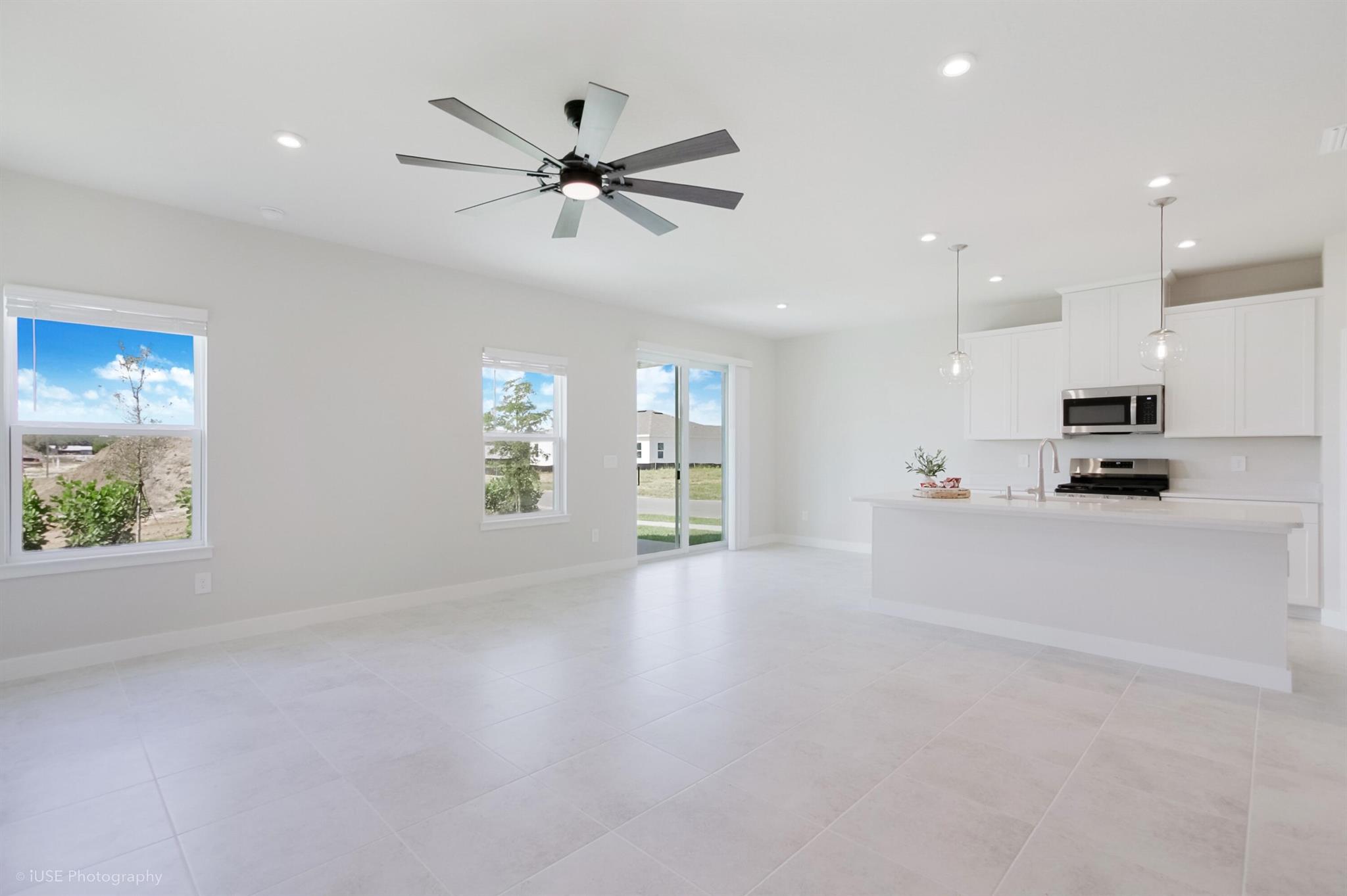 SPIRIT OF SEBASTIAN - Residential Lease