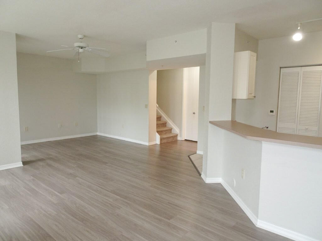 6460 W Sample Road 6460