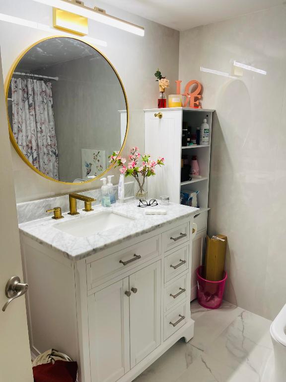 GRAND VIEW AT CRESTWOOD CONDO - Residential