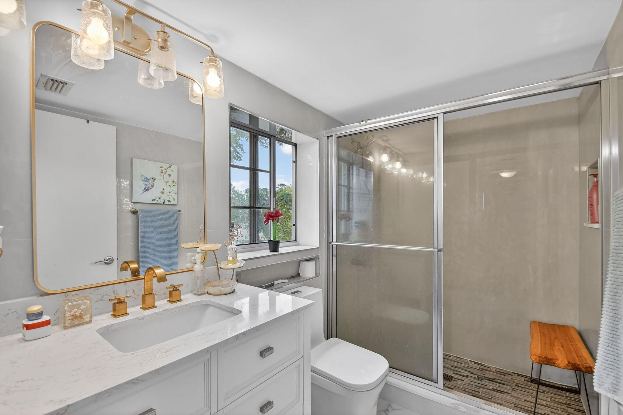 GRAND VIEW AT CRESTWOOD CONDO - Residential