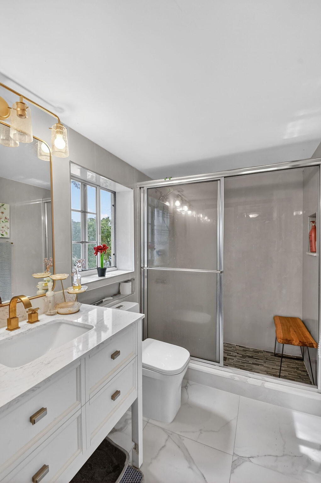 GRAND VIEW AT CRESTWOOD CONDO - Residential