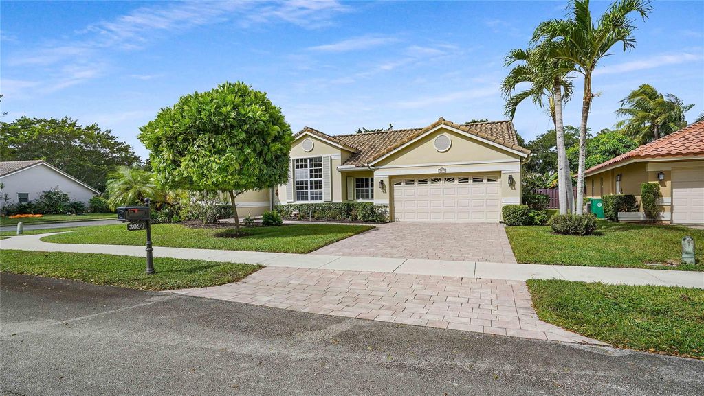 Photo of 3099 Perriwinkle Cir, Davie, FL 33328 (MLS # F10532935)