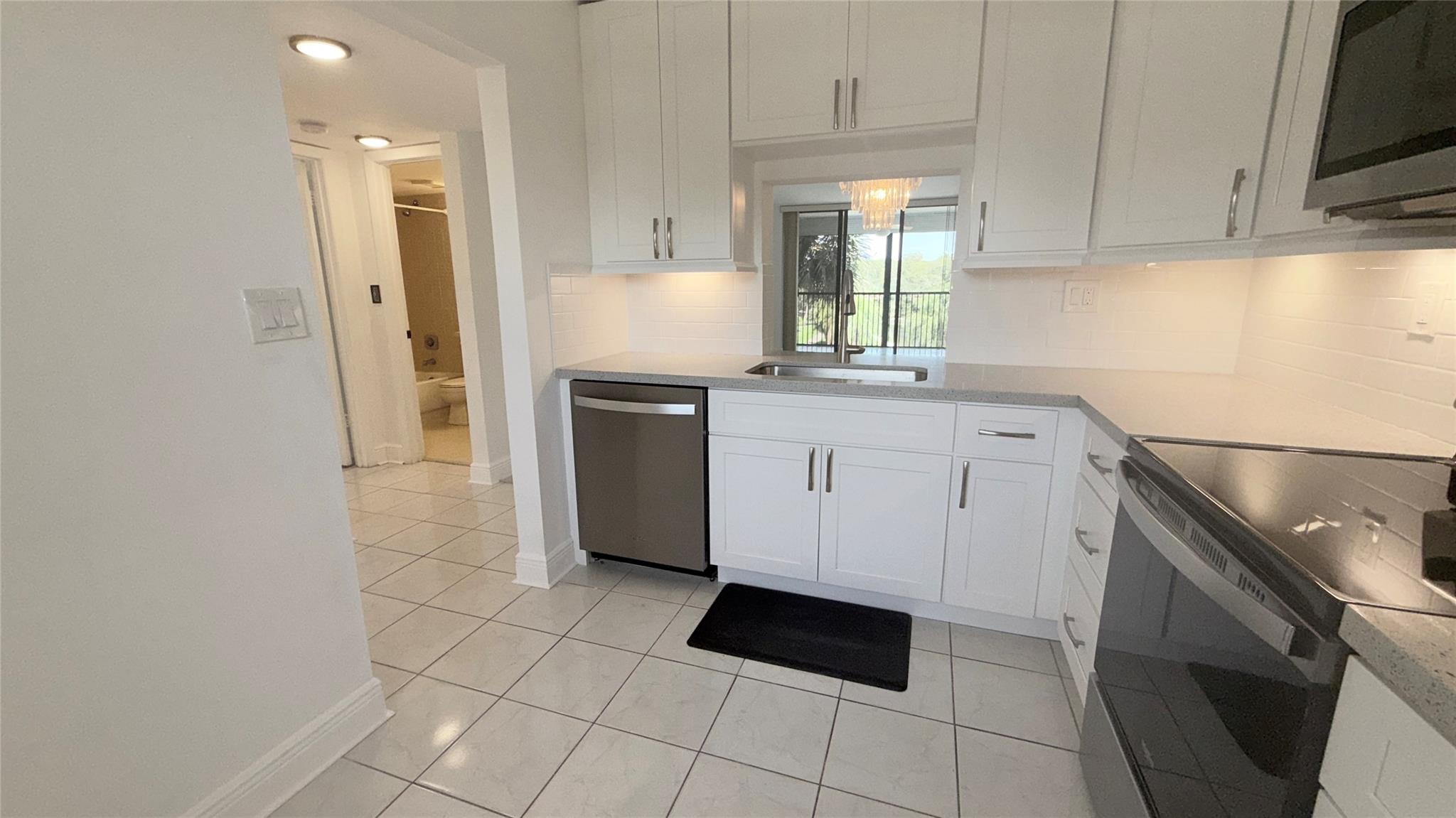 2900 NW 42nd Ave A401