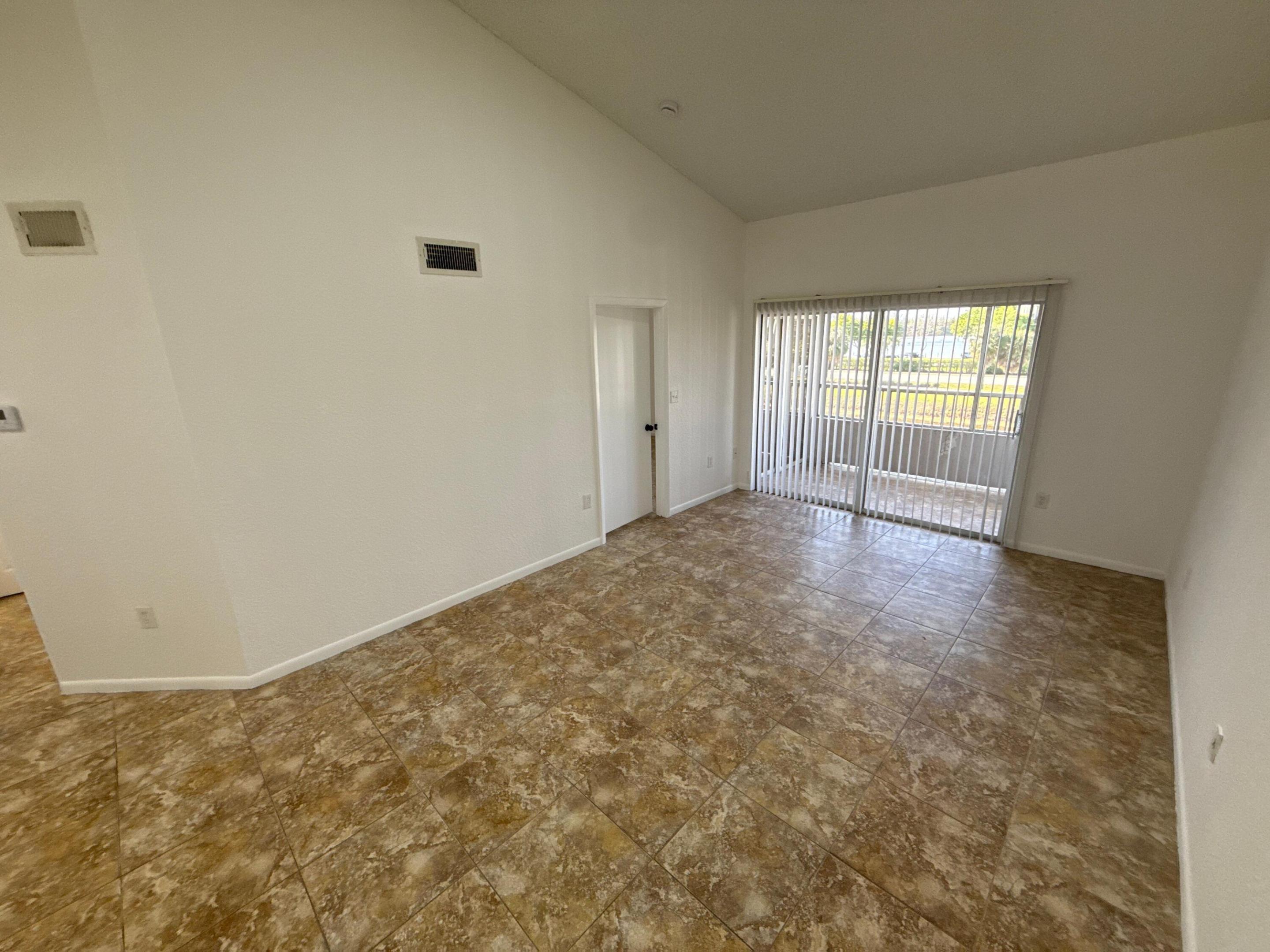 LAKEVIEW CLUB CONDO - Residential Lease