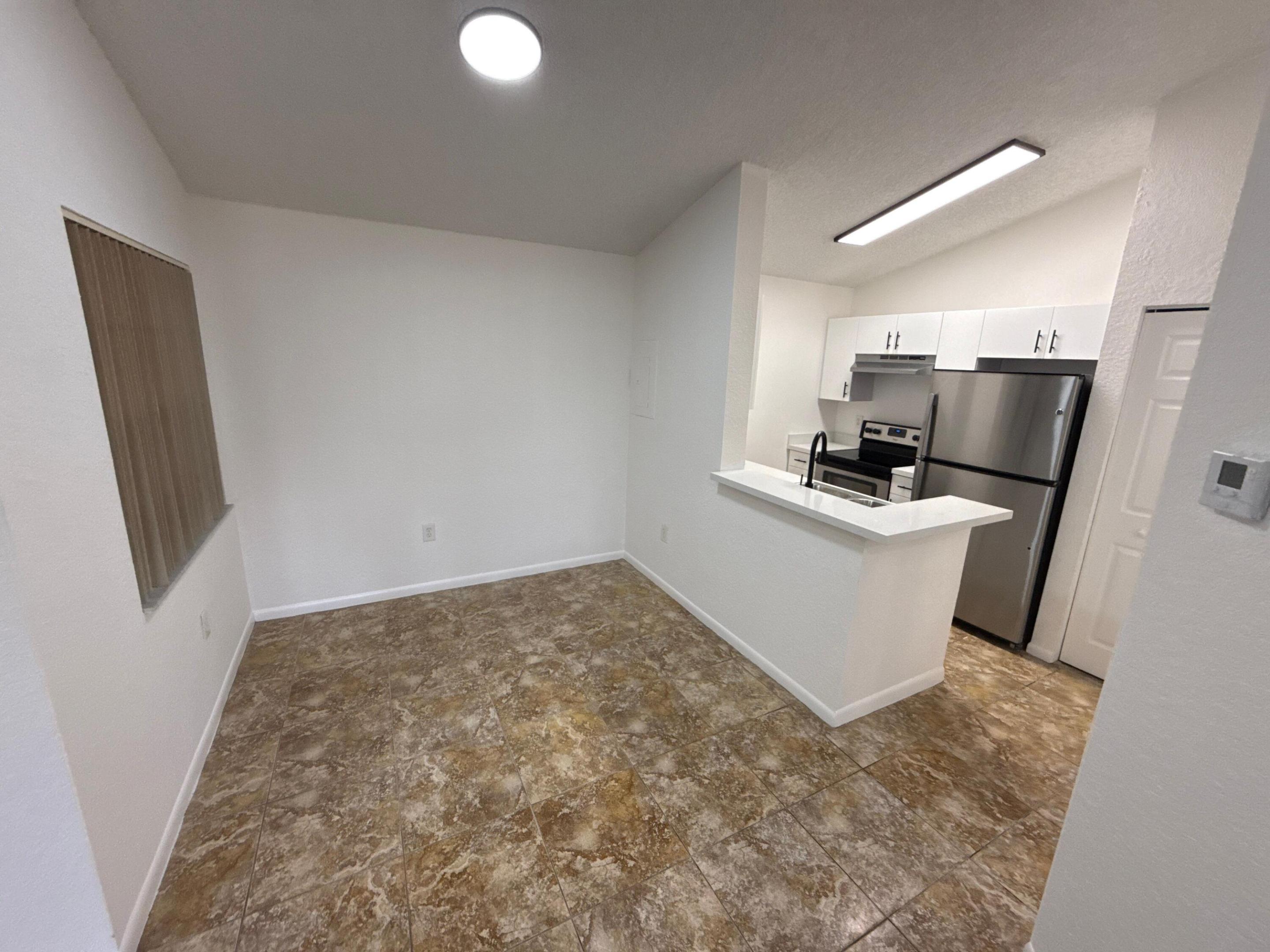 LAKEVIEW CLUB CONDO - Residential Lease