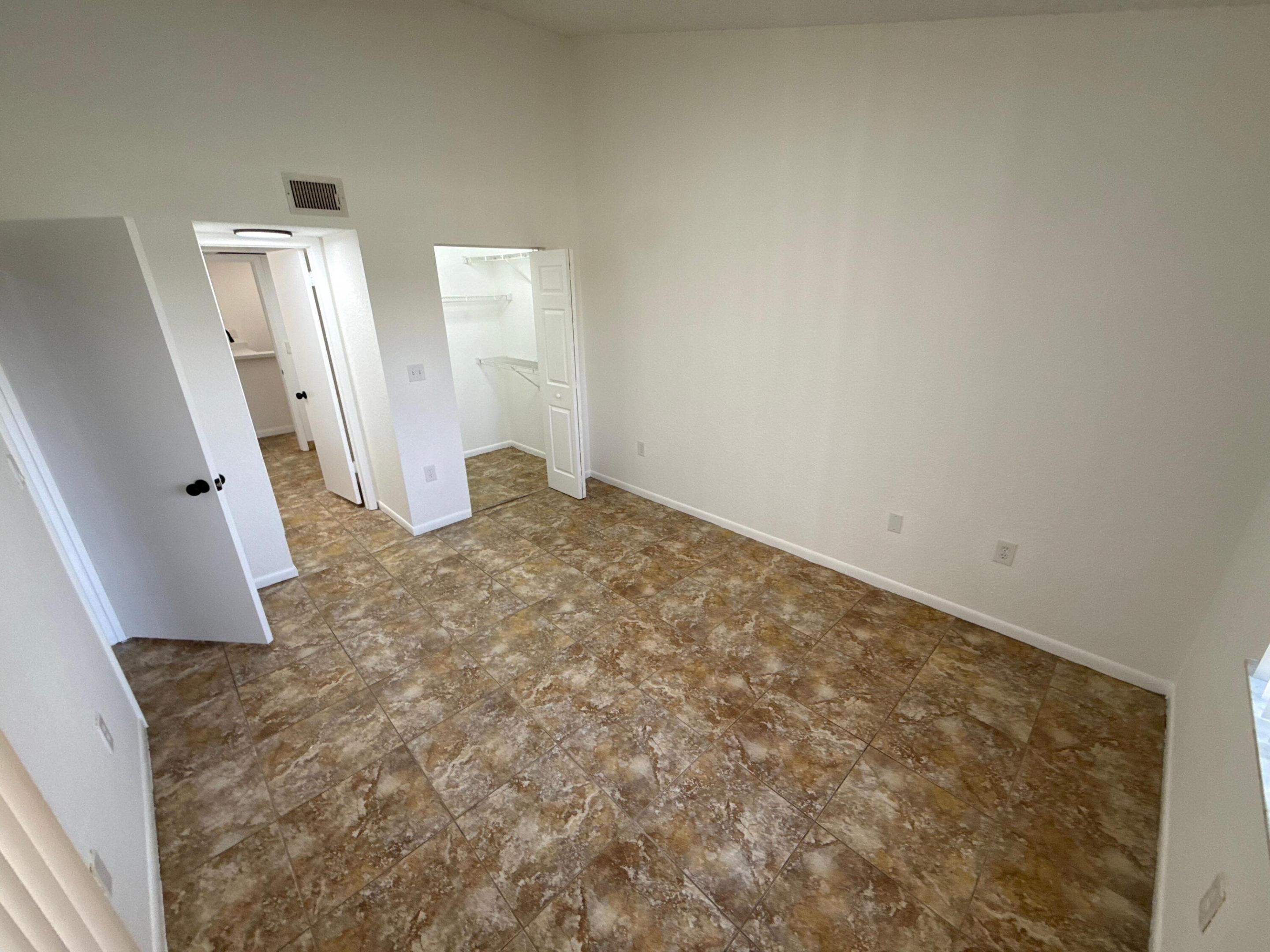 LAKEVIEW CLUB CONDO - Residential Lease