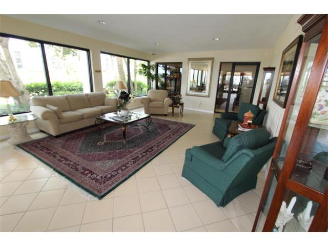 NORTON PARK PLACE CONDO - Residential Lease