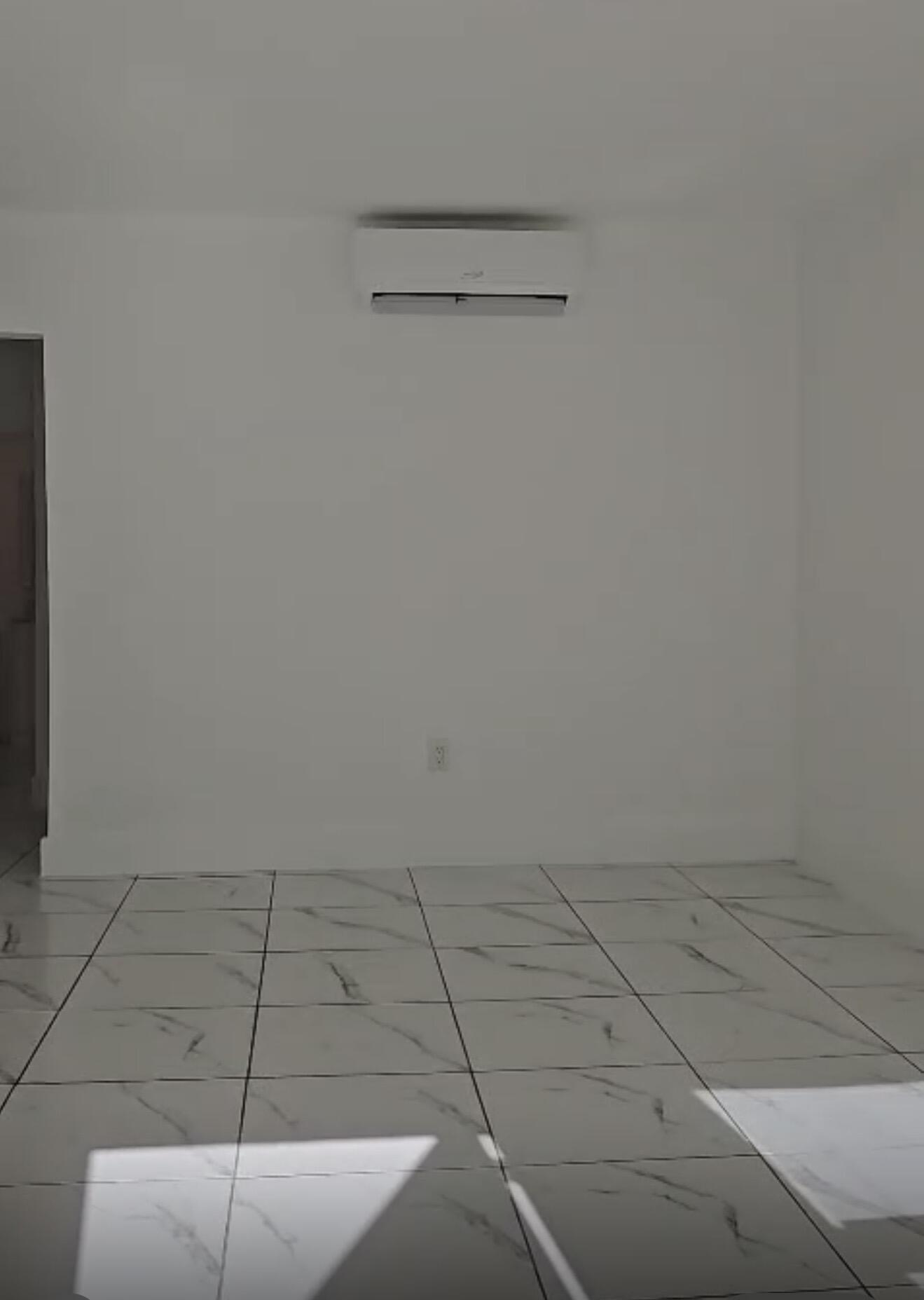 HOLLYWOOD - Residential Lease