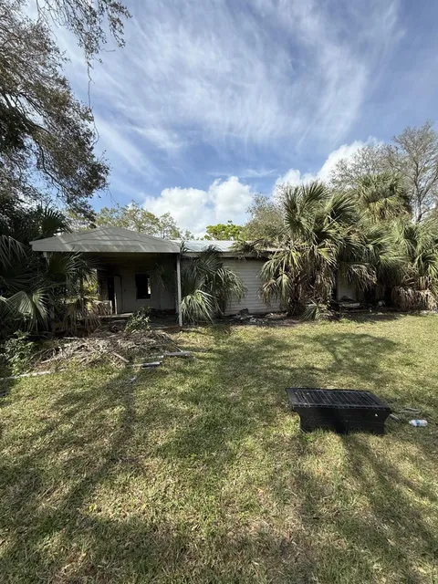 1165 6th Avenue, Vero Beach, FL MLS: R11073906