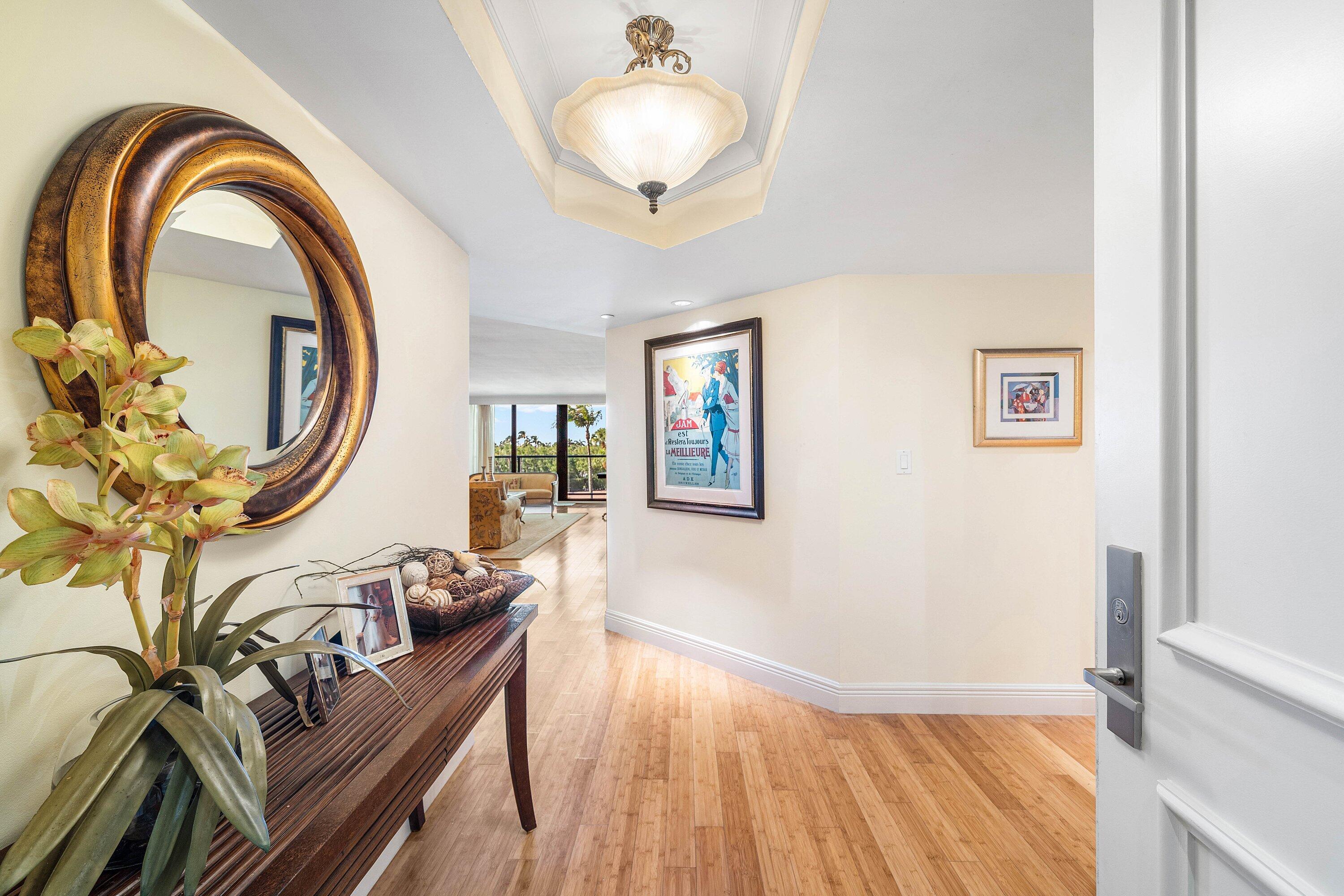3440 S Ocean Boulevard 304, Palm Beach, FL, 33480/$1,450,000 1 3440 S Ocean Boulevard 304
