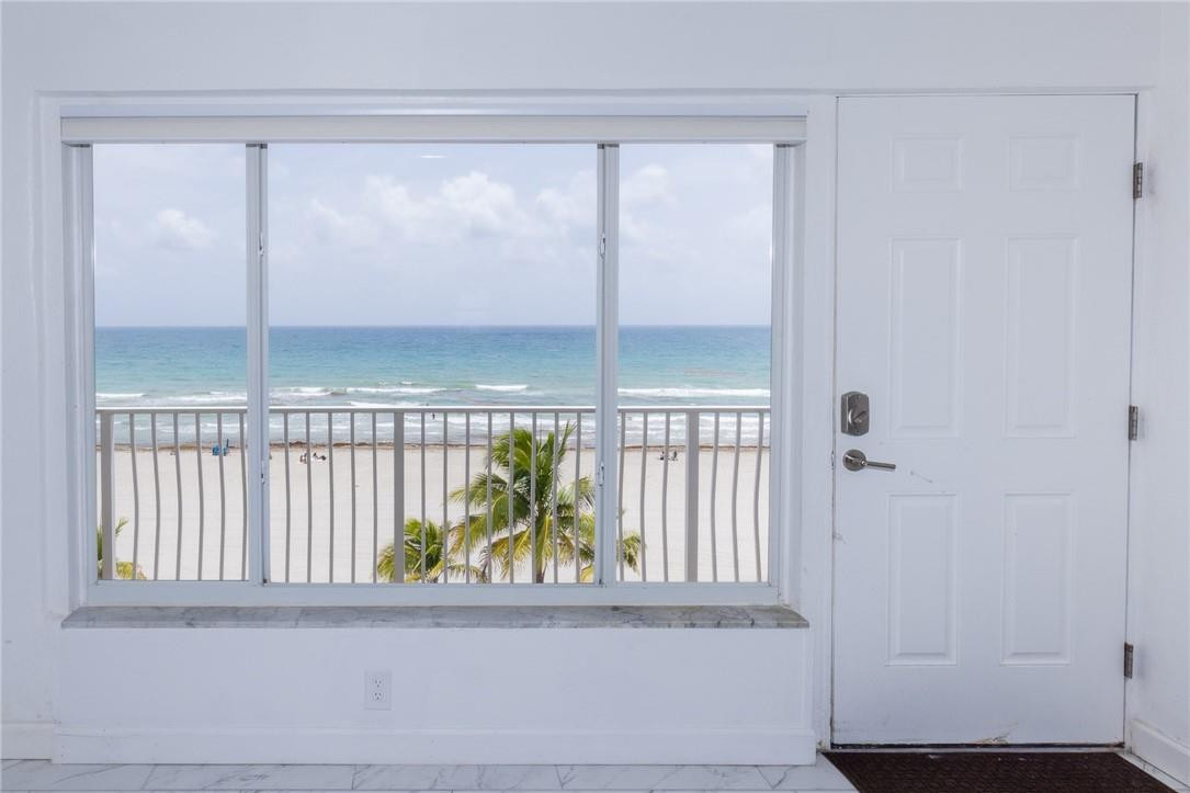 MAINSAIL - Residential