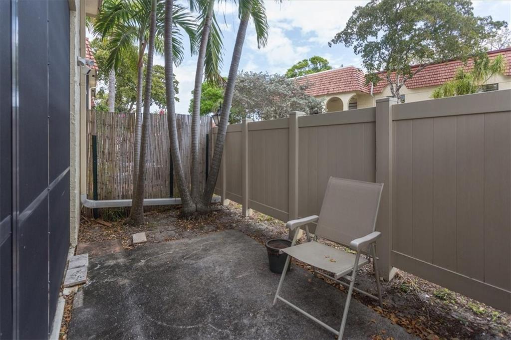 Cypress Park Condo - Residential