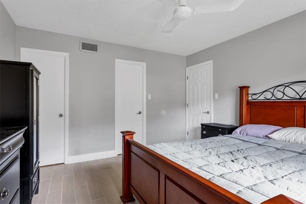 Cypress Park Condo - Residential