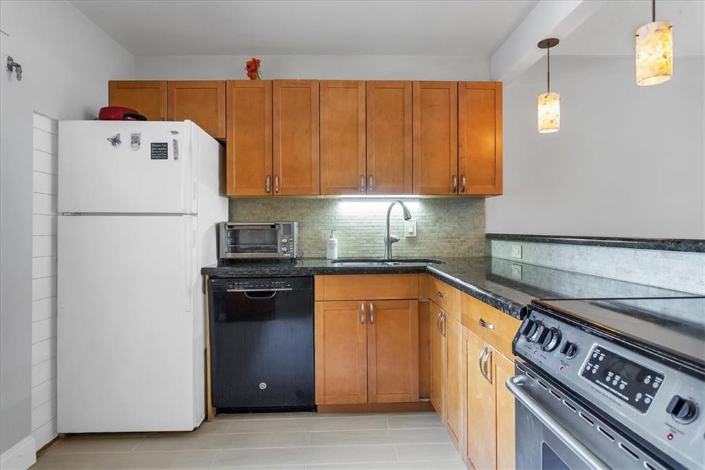 Cypress Park Condo - Residential