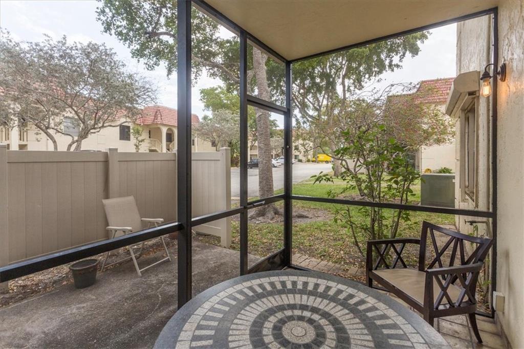Cypress Park Condo - Residential