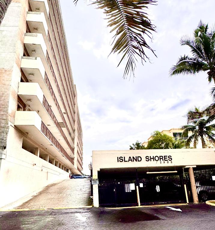 Island Shores Condo - Residential