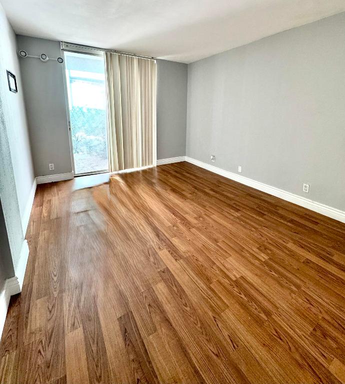 Island Shores Condo - Residential