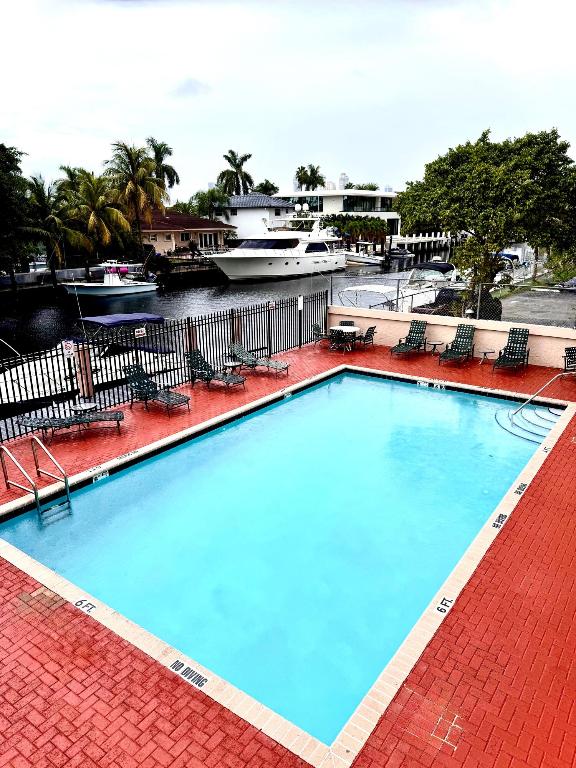 Island Shores Condo - Residential