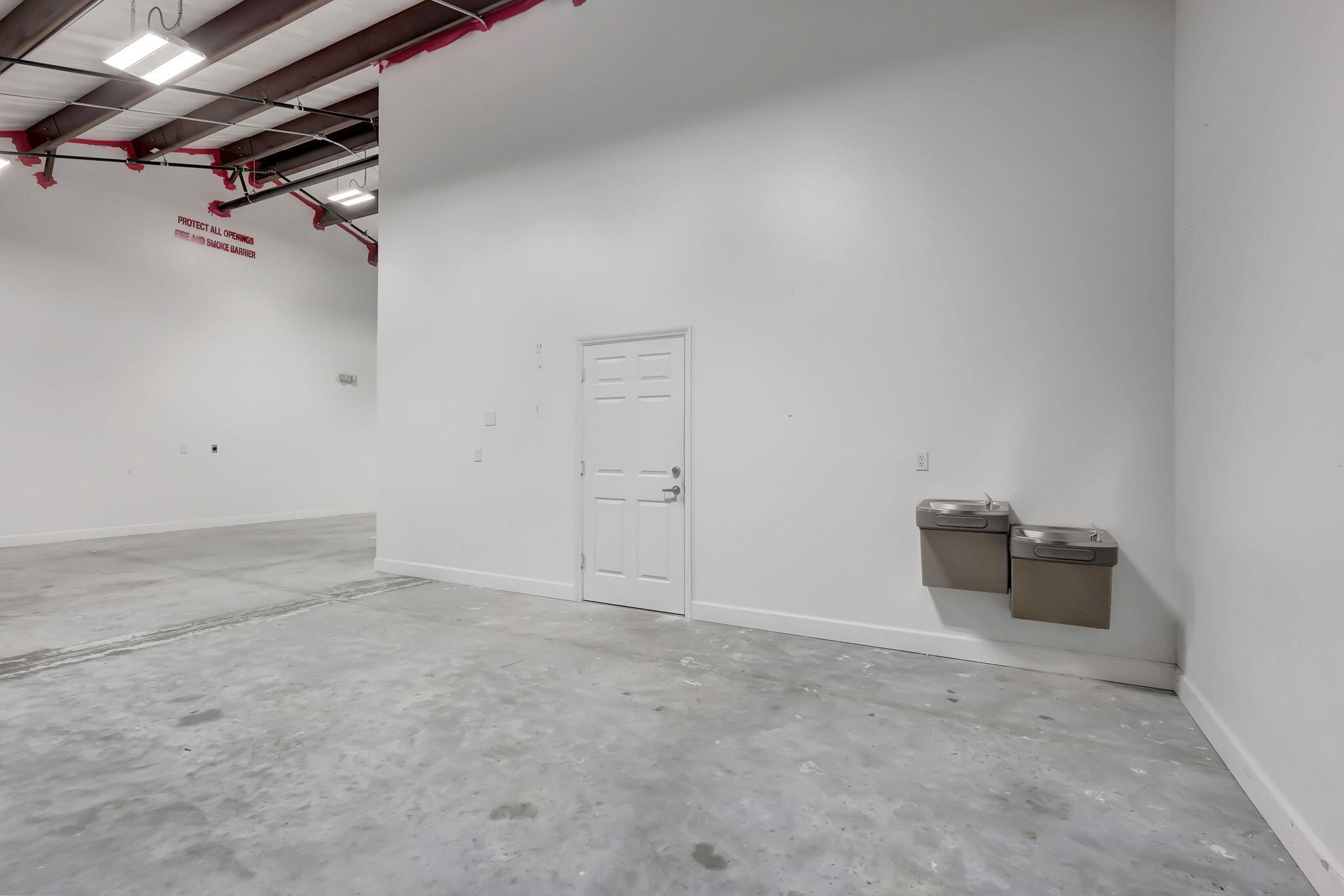 METES AND BOUNDS - Commercial Lease