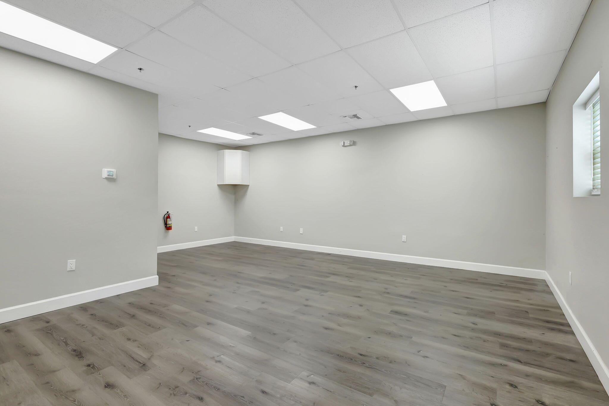 METES AND BOUNDS - Commercial Lease