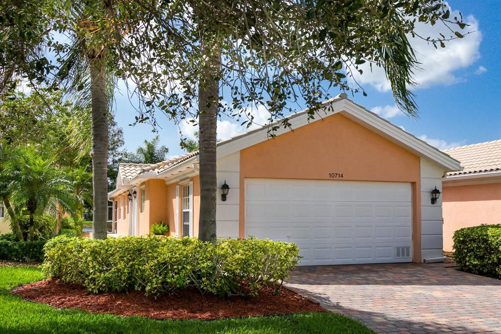 Photo of 10714 SW Hartwick Drive, Port Saint Lucie, FL 34987 (MLS # R10755075)