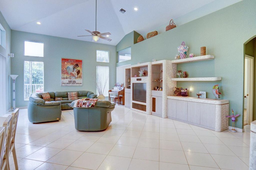 Photo of 21652 Hammock Point Drive, Boca Raton, FL 33433 (MLS # R11003844)